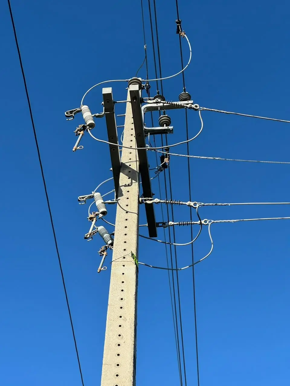 Estrutura de média tensão montada pela Prociel